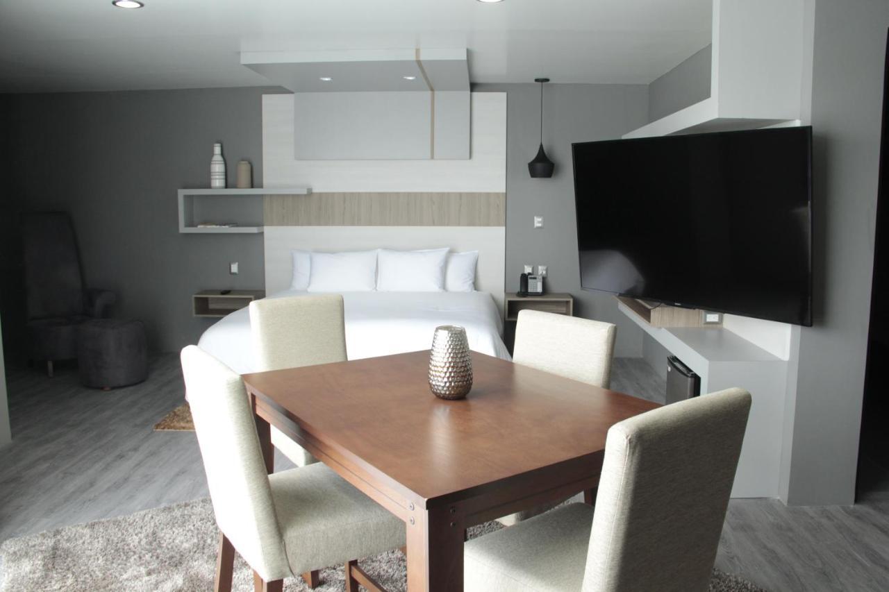 Esduma Hk Hotel Pachuca Екстер'єр фото